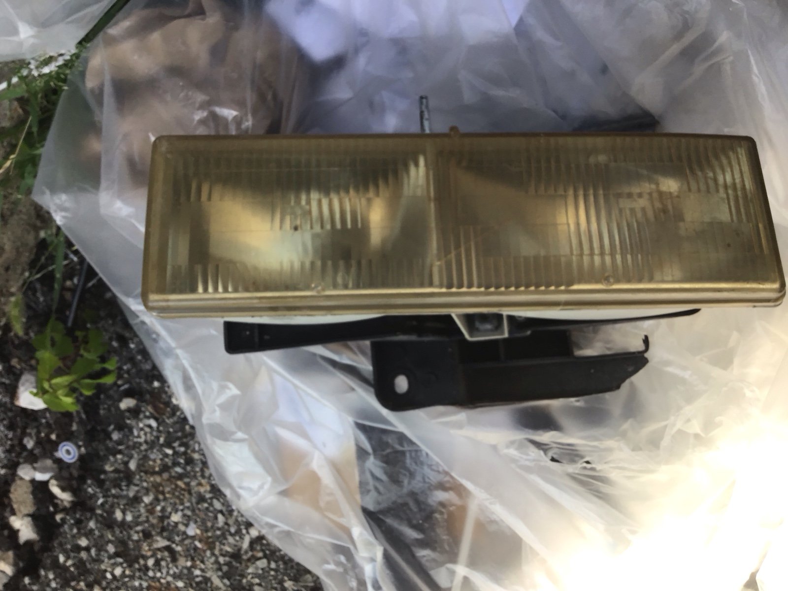 Vintage GM Headlight Lens Housing Assembly for 1991Chevrolet