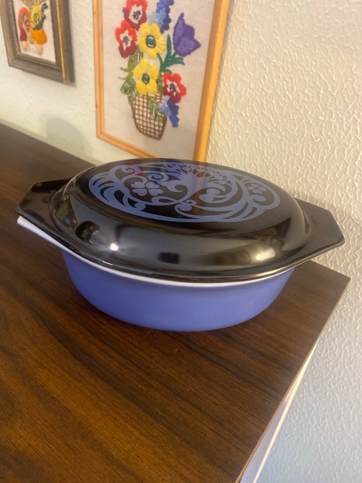 HTF Vintage Pyrex Midnight Bloom 1.5 qt Casserole dish
