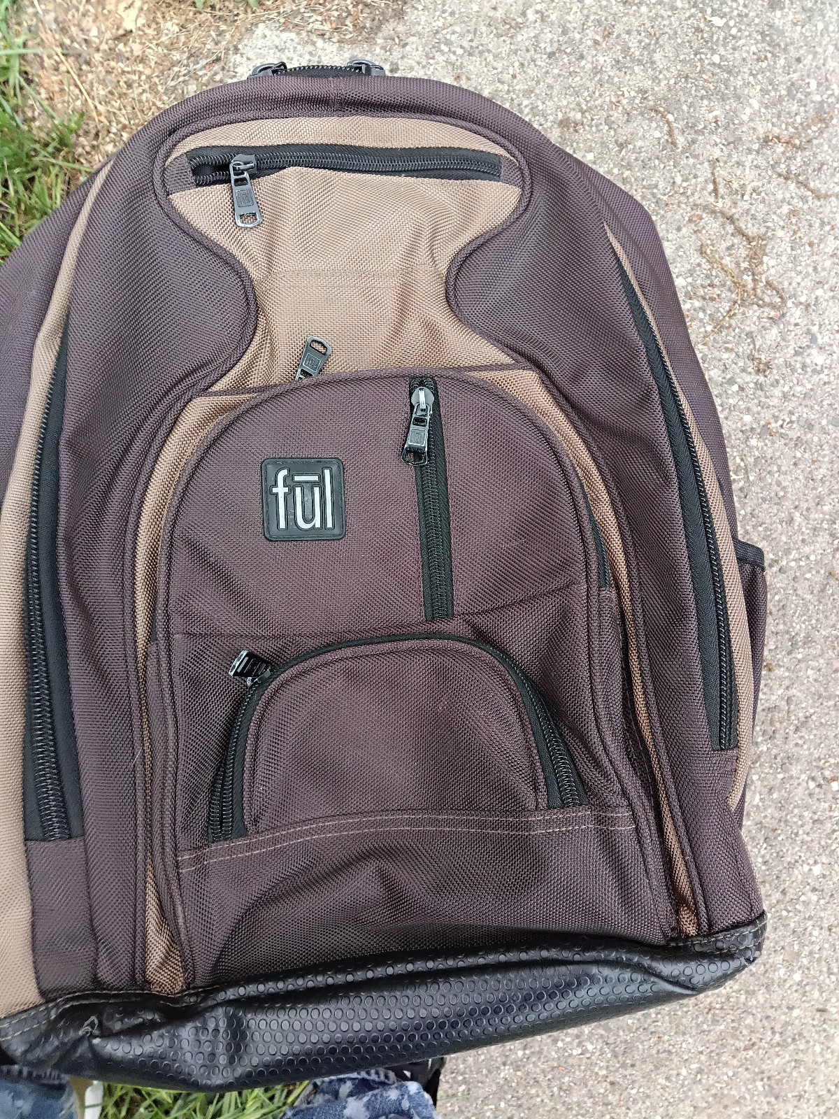 Ful Tennman 17 inch backpack laptop tablet arena brown and black