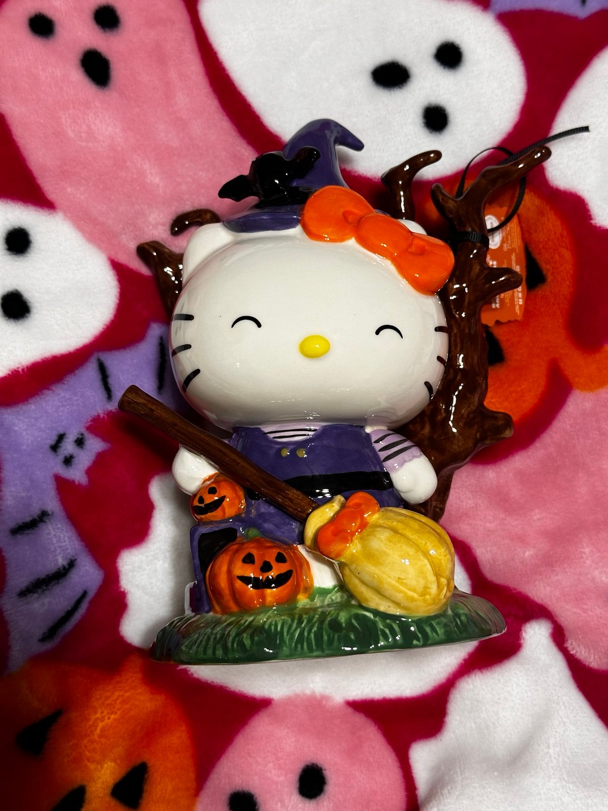Hello kitty Halloween ceramic