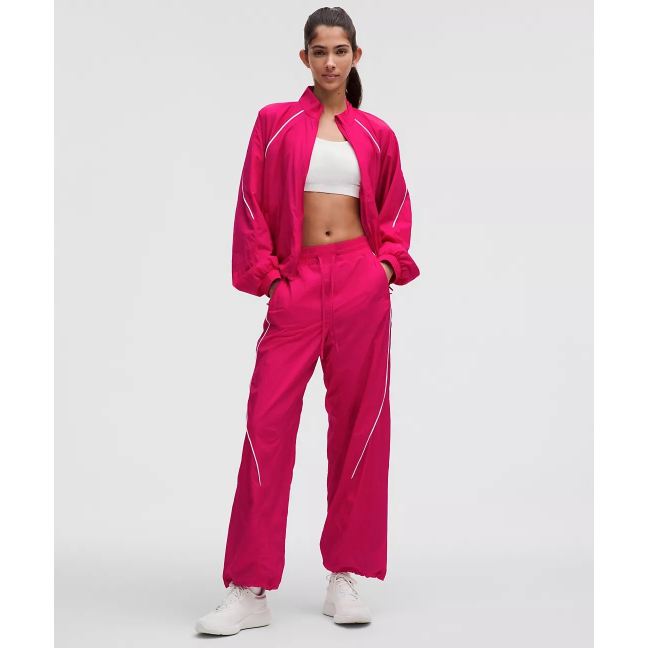 License to Train Lightweight Jacket & Mid rise Jogger set pink 8