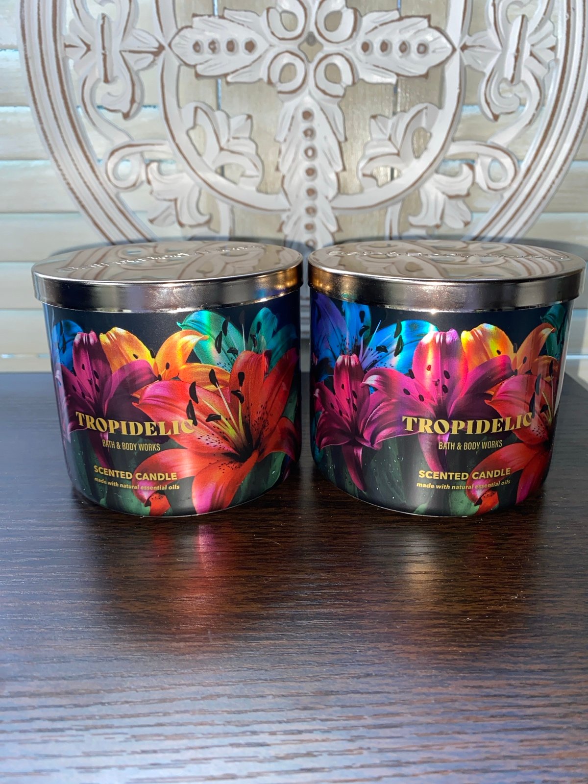 Bath & body Works Tropidelic 3 wick candle X2