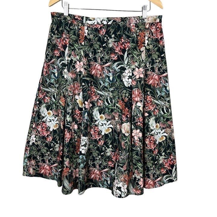 Antonio Melani Skirt Women 14 Multicolor Floral A-line Midi Pleated Garden Lined