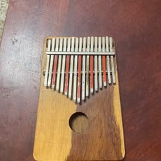 The hugh tracey kalimba