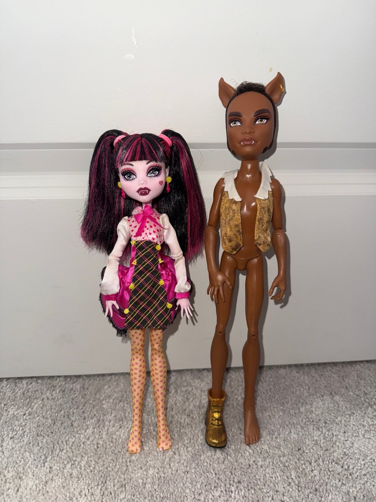 Monster high forbitten love / schools out draculaura and clawd dolls