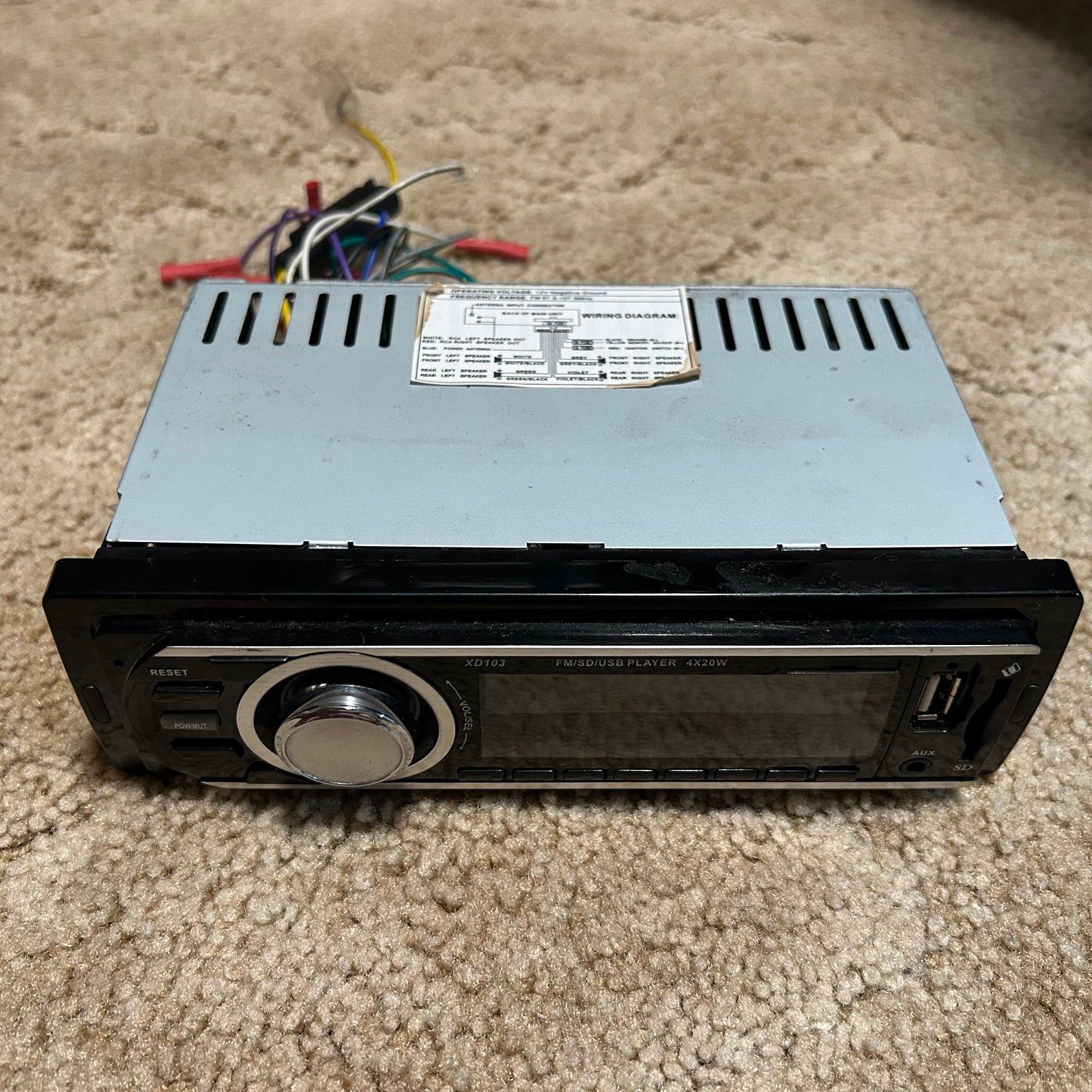 Good condition aftermarket stereo player