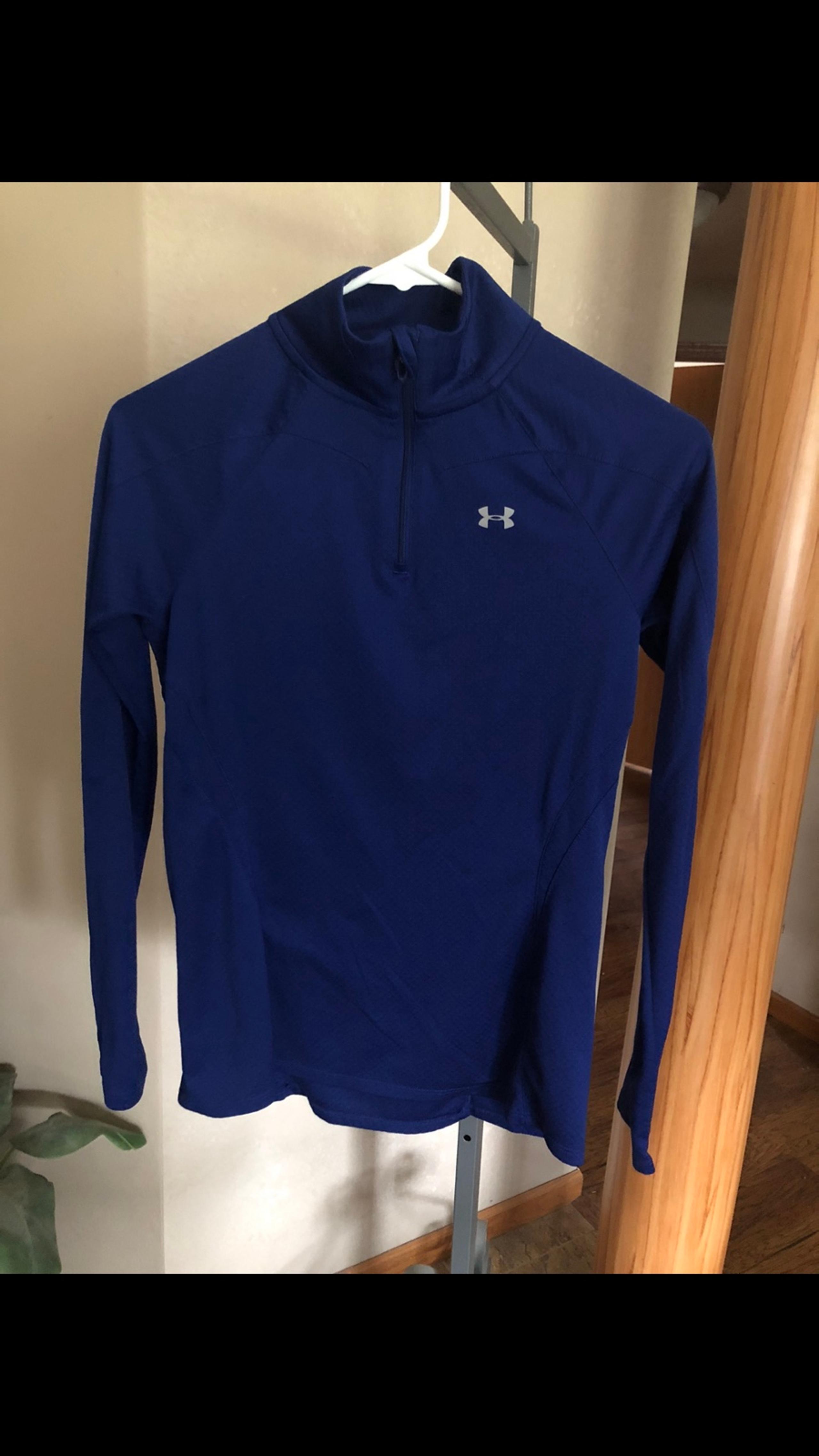 Women's Under Armour Semi Fitted Heatgear Long Sleeve Top 1/4 zip size XS EUC!