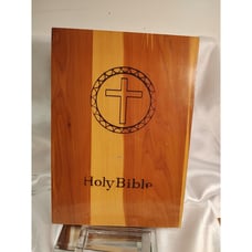 EMPTY Wood Wooden Cedar Bible Box, in excellent condition beautiful pictures