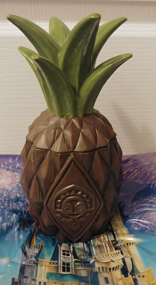 WDW POLYNESIAN RESORT VILLAGE 50TH ANNIVERSARY PINEAPPLE LAPU LAPU TIKI MUG