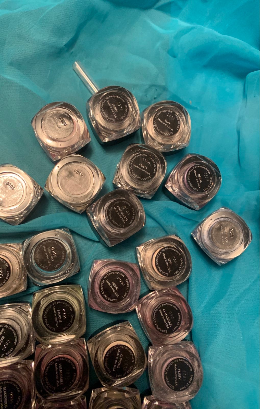 Loose Pigments