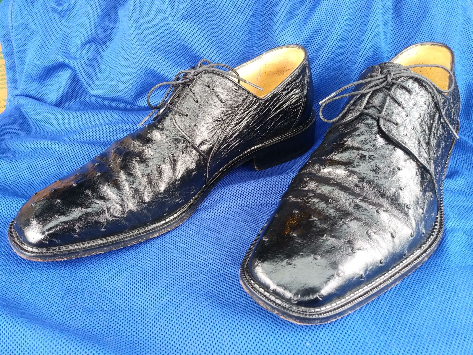 Mens shoes size 9-1/2