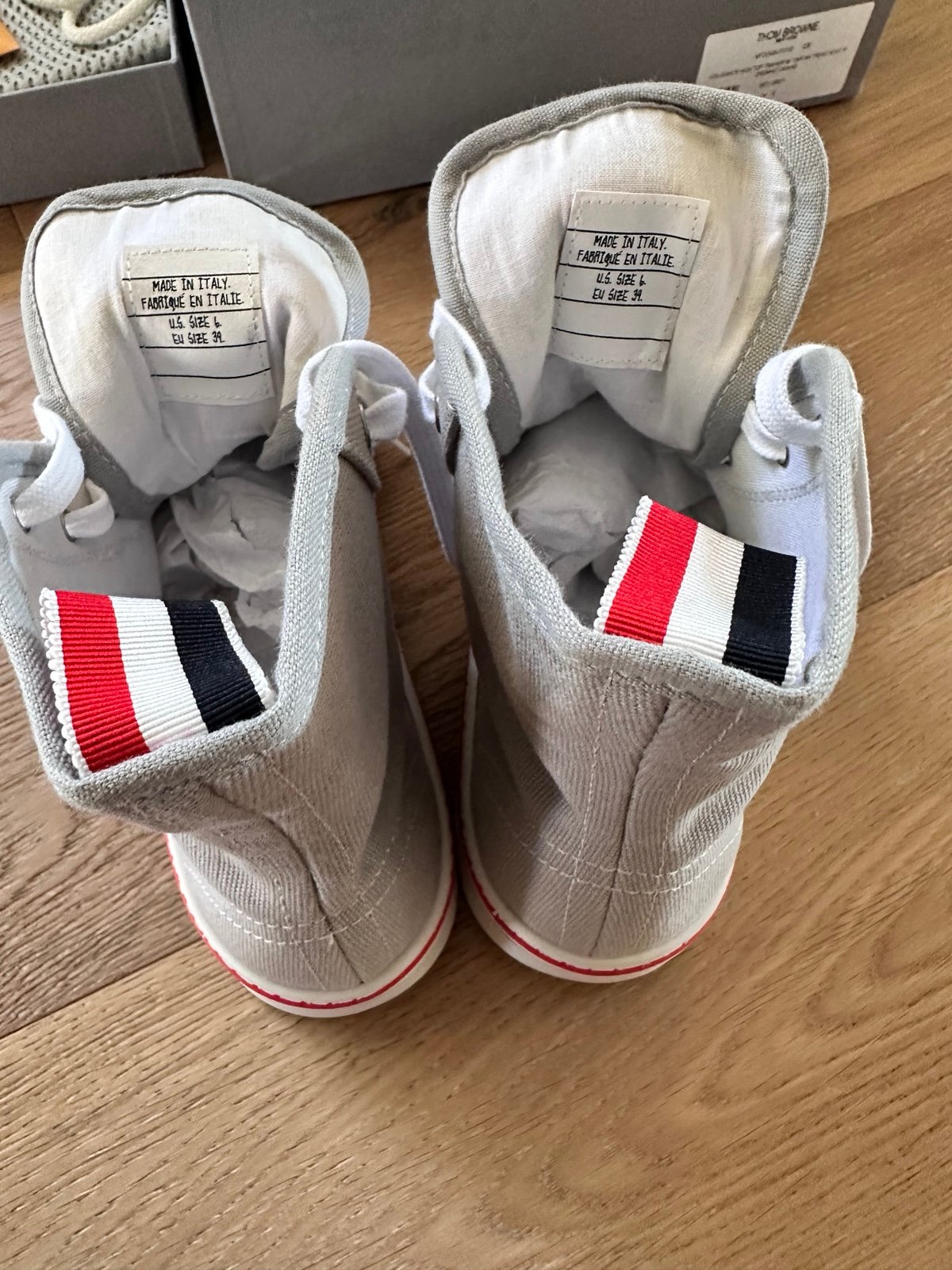 New Thom Browne Collegiate high-top trainer W- size 6