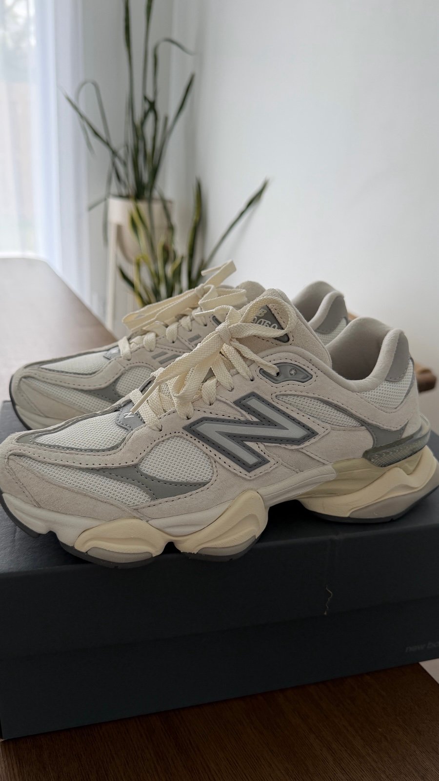 New Balance 9060 sea salt women’s 7