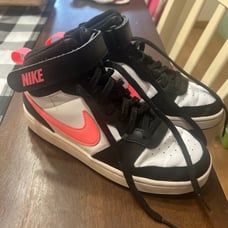 Nike girls shoes
