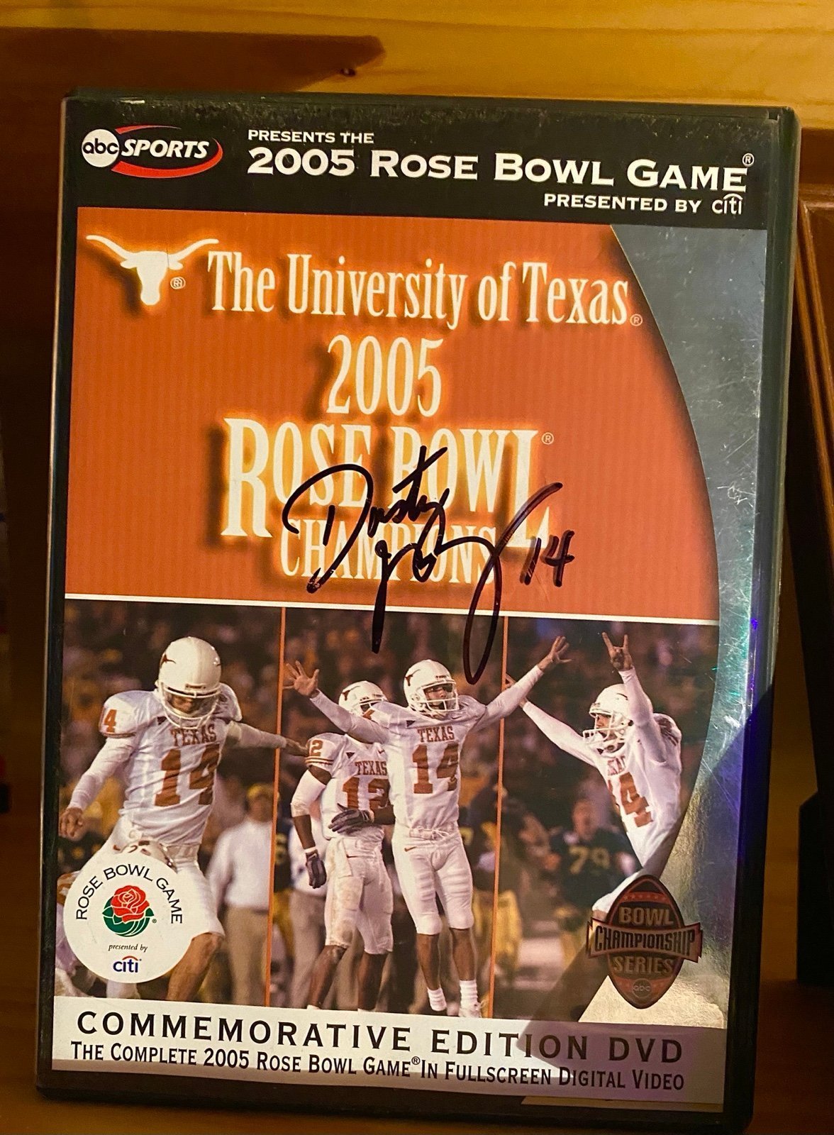 2005 Rose Bowl DVD Autographed by Dusty Magnum