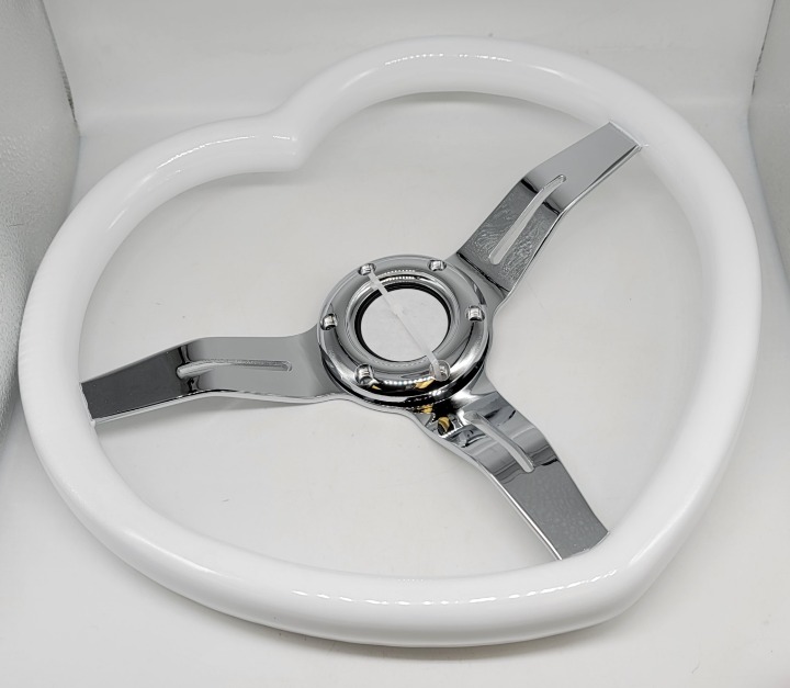 NEW 340mm 13.5 Universal Heart Shaped White ABS Steering Wheel Chrome Spoke