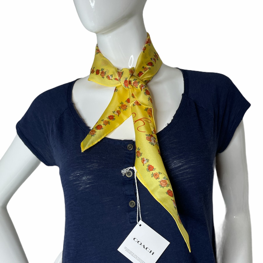 Coach Essential Tea Rose Dimond Scarf