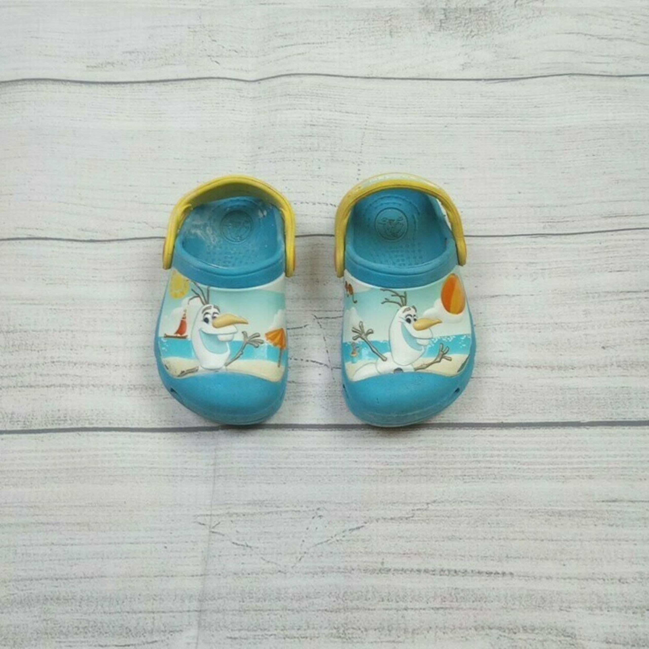 4/5C Crocs x Disney Frozen Olaf Rubber Clogs