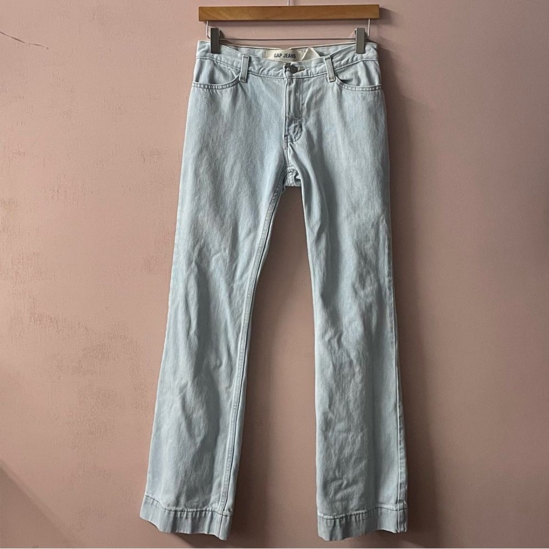 Vintage Gap Low Rise Light Wash Blue Wide Hemmed Flared Jean 28 GUC