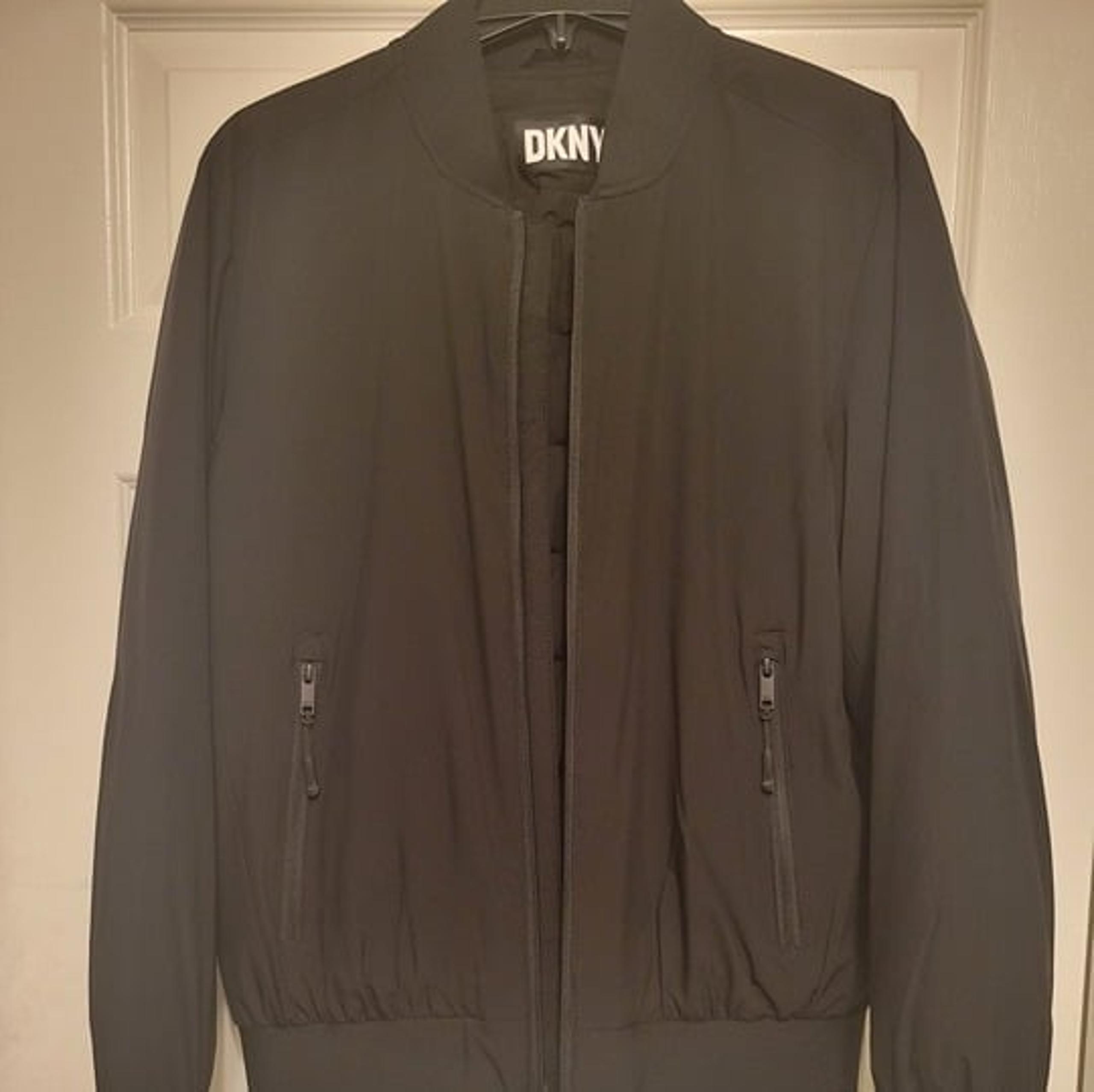 NWT Macy's DKNY Men's Classic Bomber Jacket