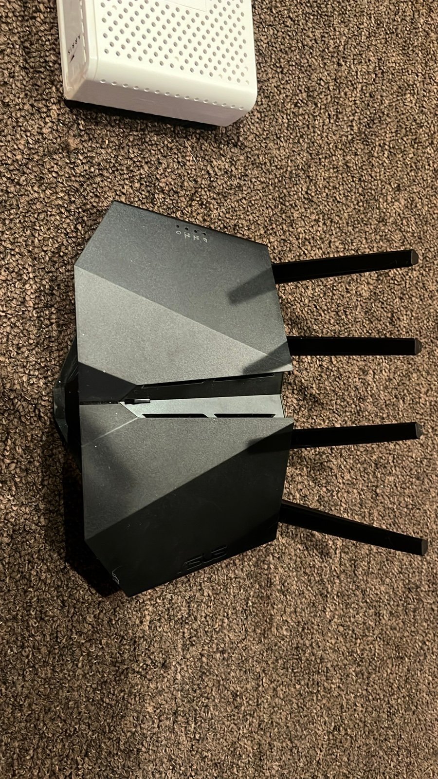 ASUS Router and ARRIS cable modem madam