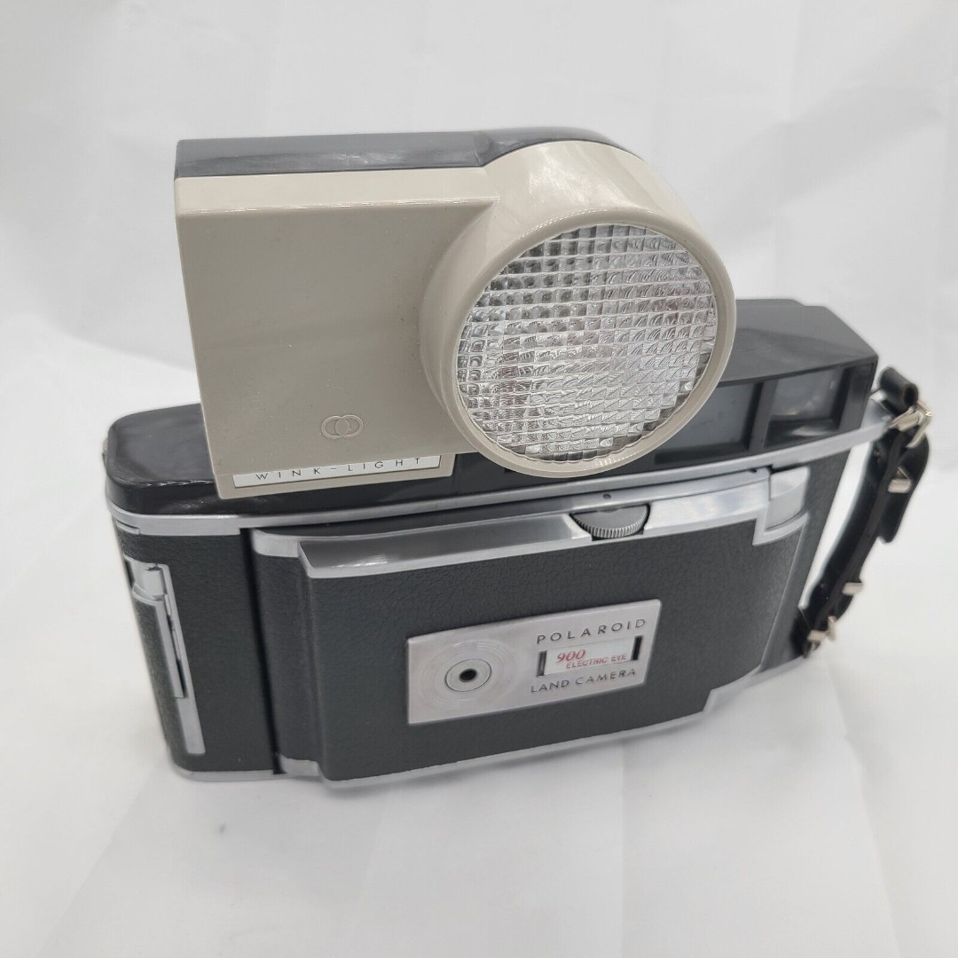 Vtg Polaroid Electric Eye 900 Land Camera w/Accessories Untested