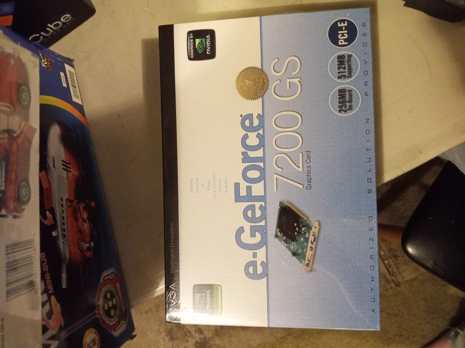 welcome to choose e-GeForce 7200 graphics card Electronics welcome to choose e-GeForce 7200 graphics card Electronics
