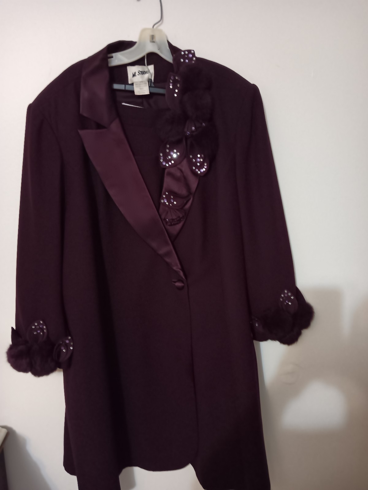Plus size women suit