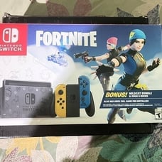 Nintendo Switch Fortnite Wildcat US Console Bundle CIB (no code)