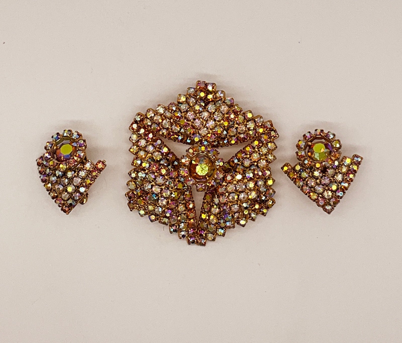 VINTAGE SIGNED HOBE GOLDTONE BROOCH AND EARRINGS PICS DON'T DO THIS JUSTICE!!