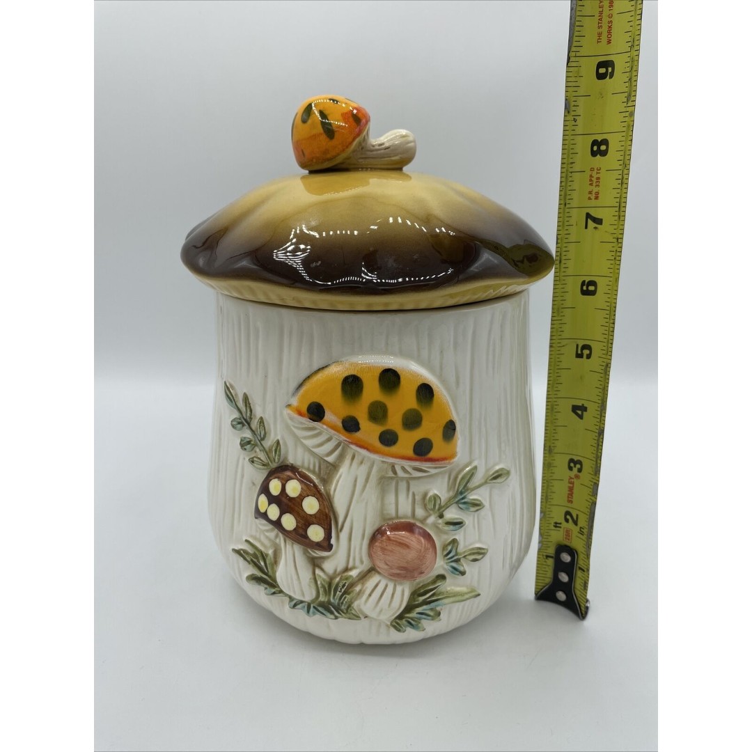 Vintage Merry Mushroom Canister 1978 Sears & Roebuck 6 inches with lid GUC