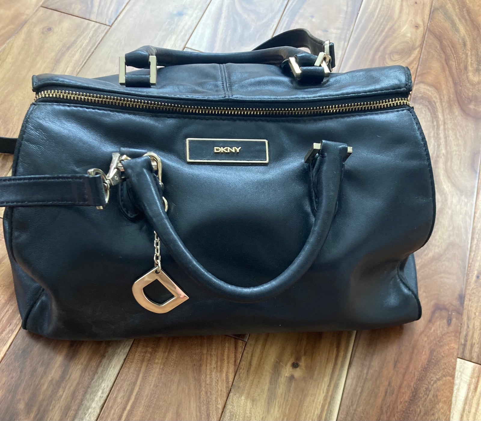 Dkny sale doctors bag