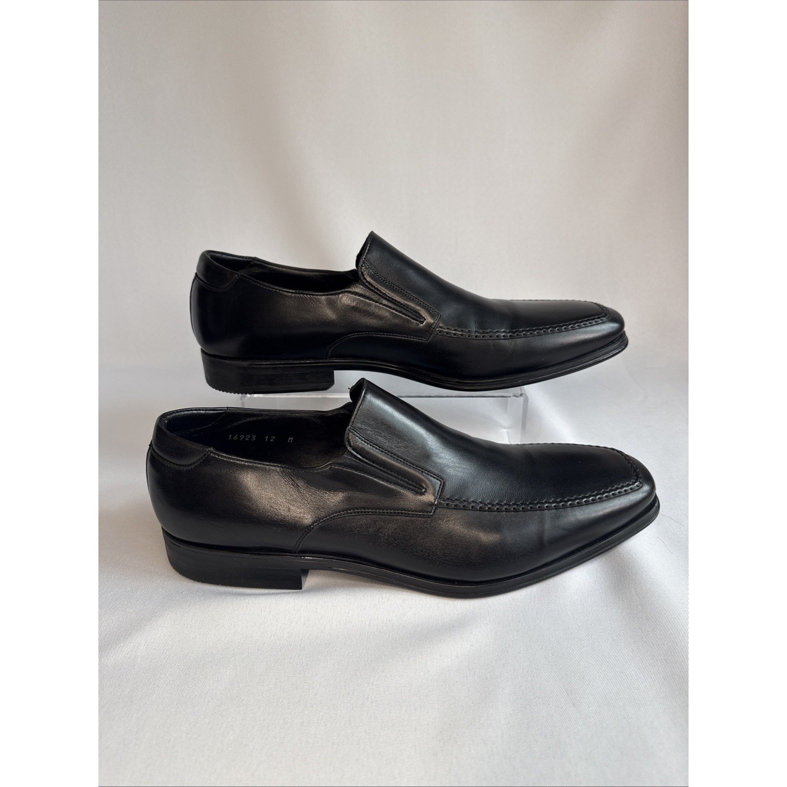 Magnanni Cap Toe Black Casual Dress Loafers - Size 12