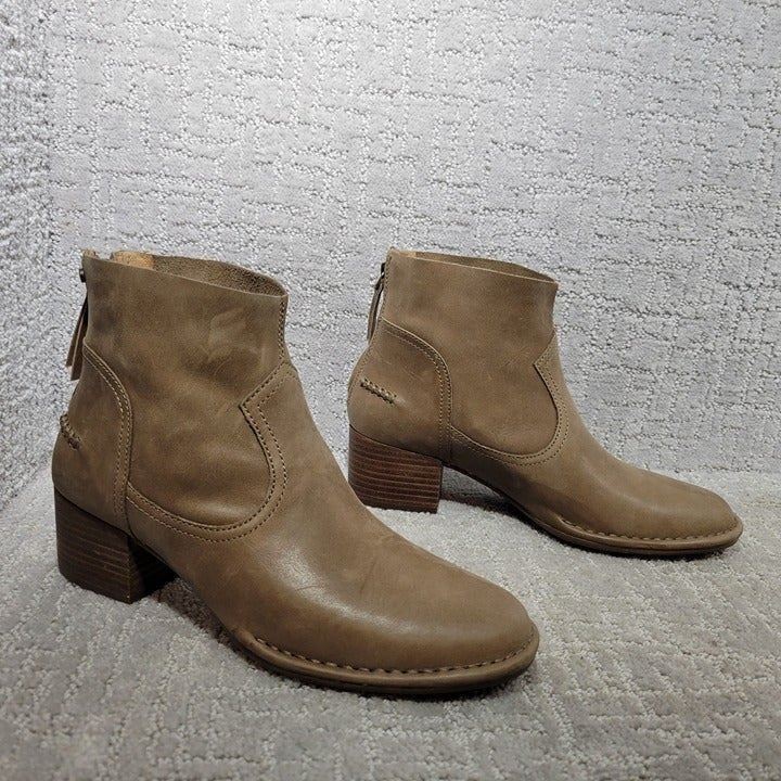 Ugg Bandara Womens Size 9 Sahara Leather Brown Back Zip Ankle Chelsea Boots