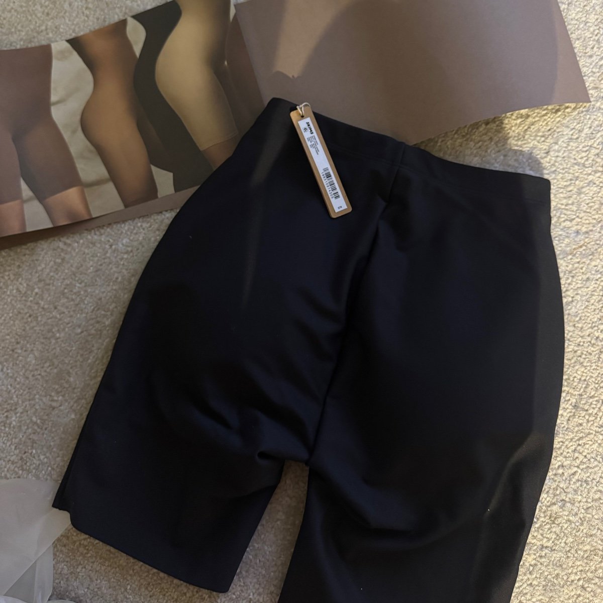 NEW SKIMS BODY BUTT ENHANCING PADDED SHORT size S