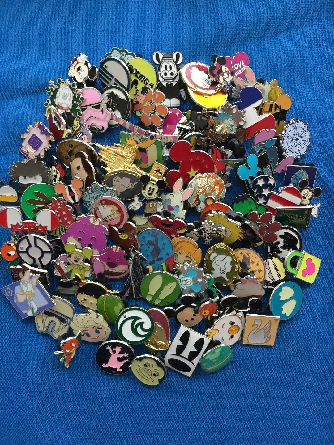 Disney Parks 100 Assorted Trading Mystery Pin Lot Brand New Pins No Doubles