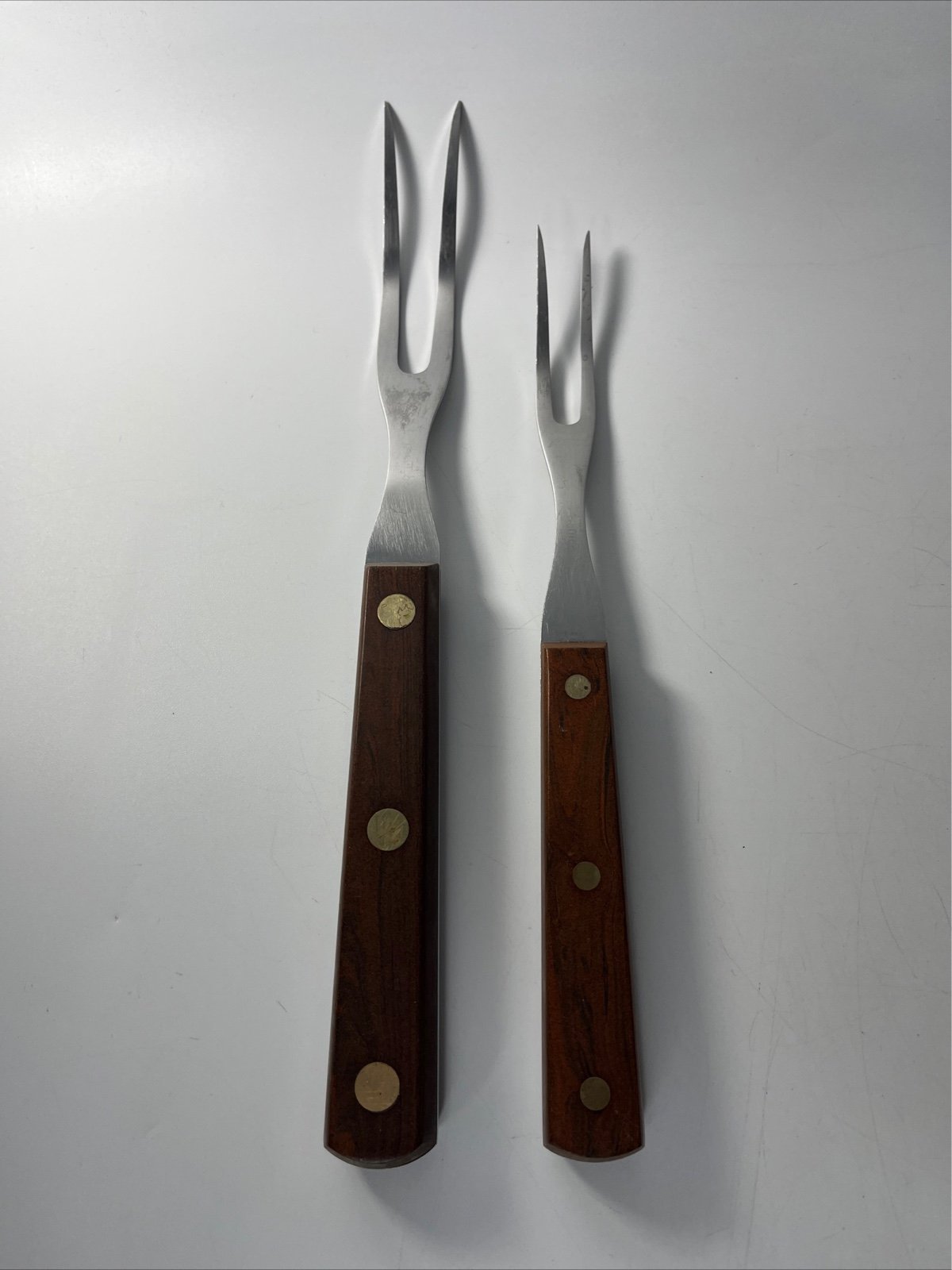 CUTCO NO. 36 37 CARVING TRIO LOT 2 Kitchen Utensils Forks Kitchen