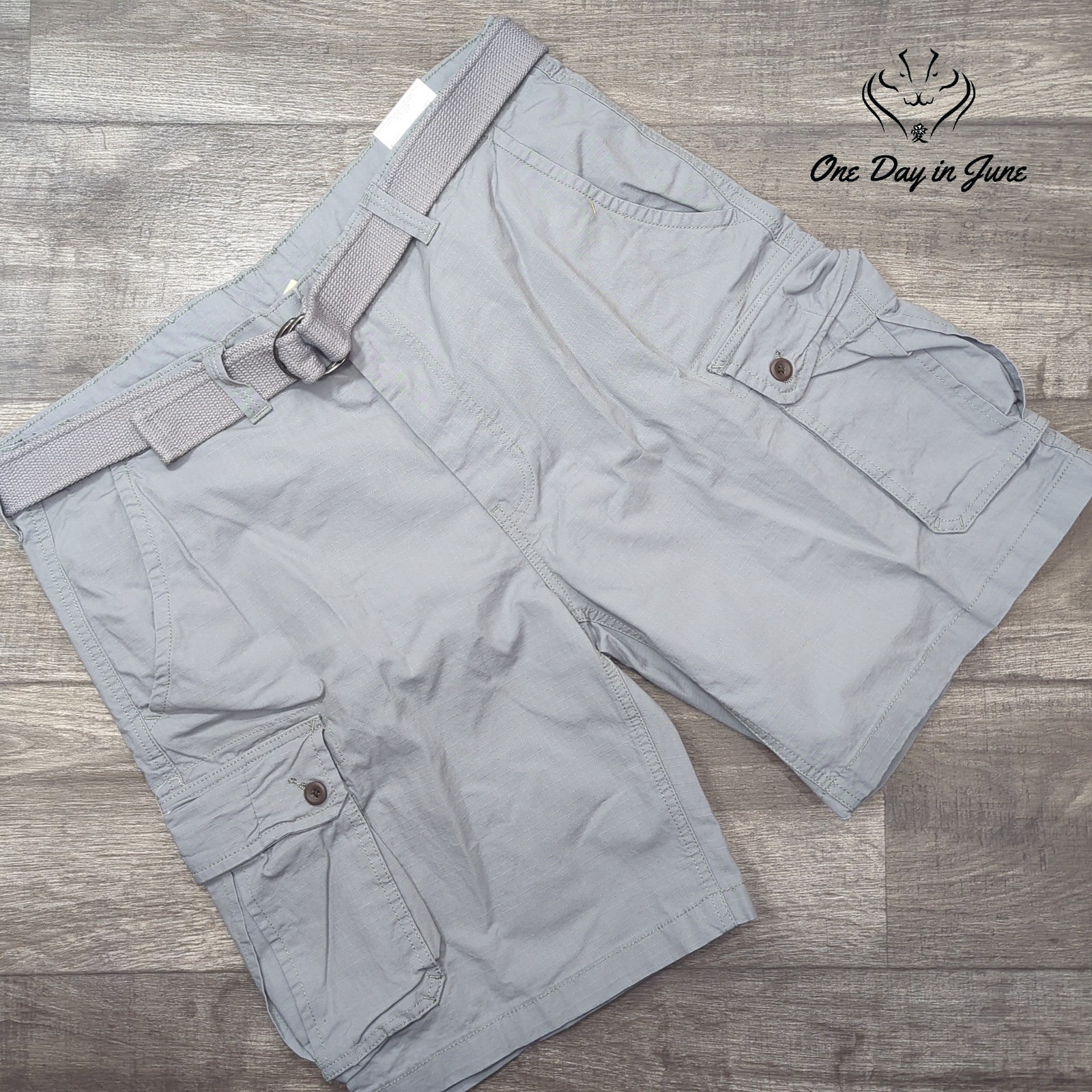 St. John's Bay Cargo Shorts Size 40