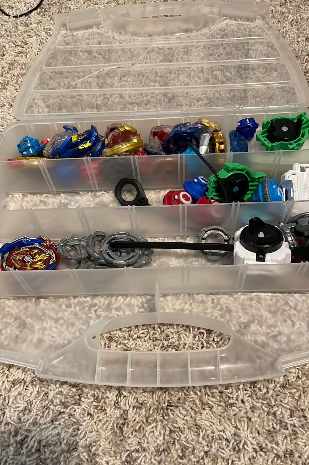 Random beyblades