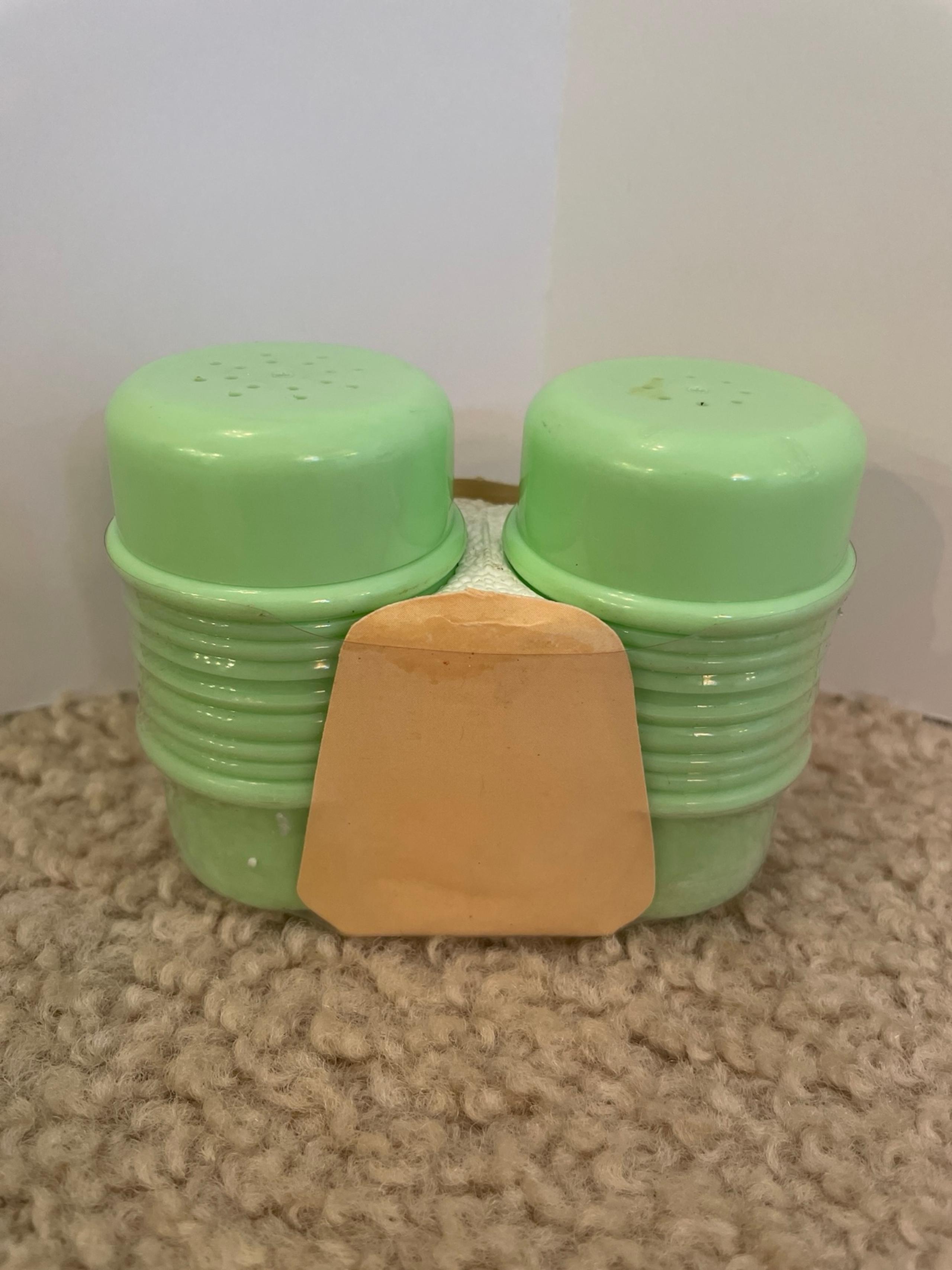 Vintage Rubbermaid Salt & Pepper Shakers