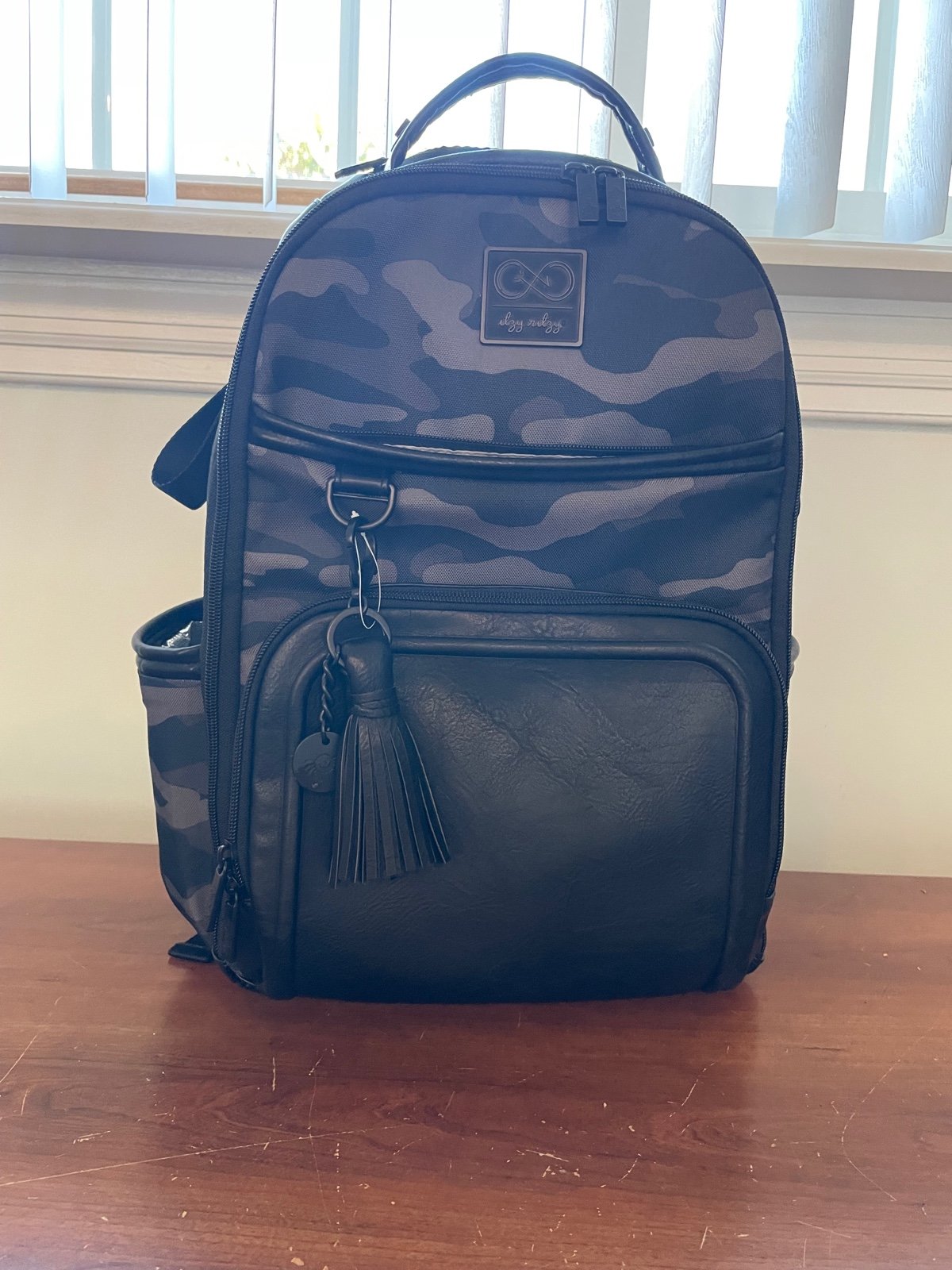 Itzy Ritzy boss Diaper bag