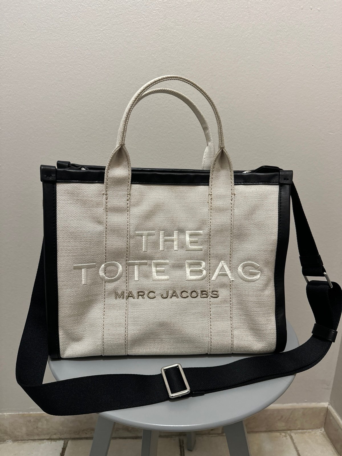 Marc Jacob’s medium size tote bag