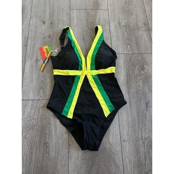 Voaryisa woman’s bathing suits perfect to take on vacation