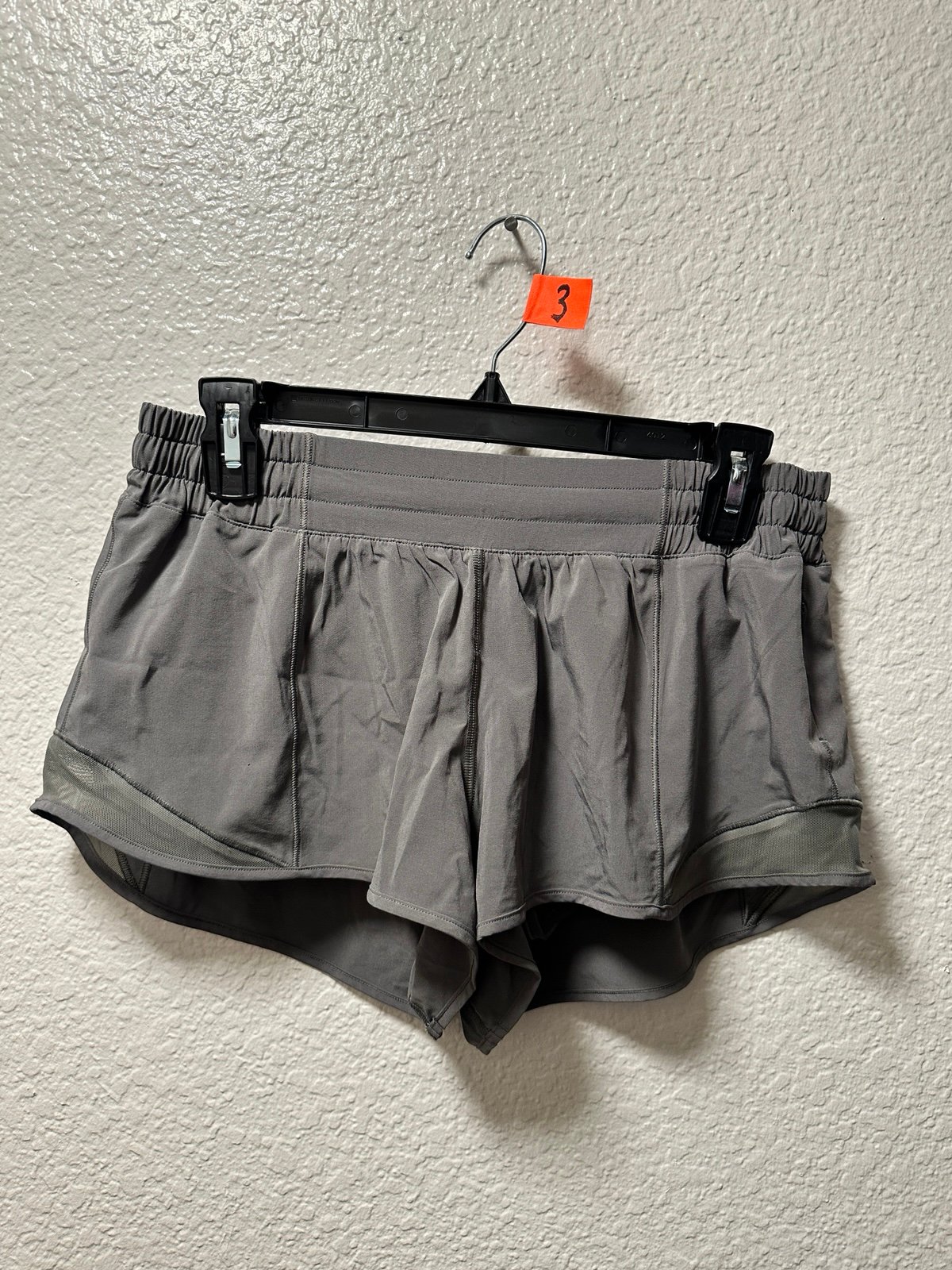Lululemon hotty hot shorts A3