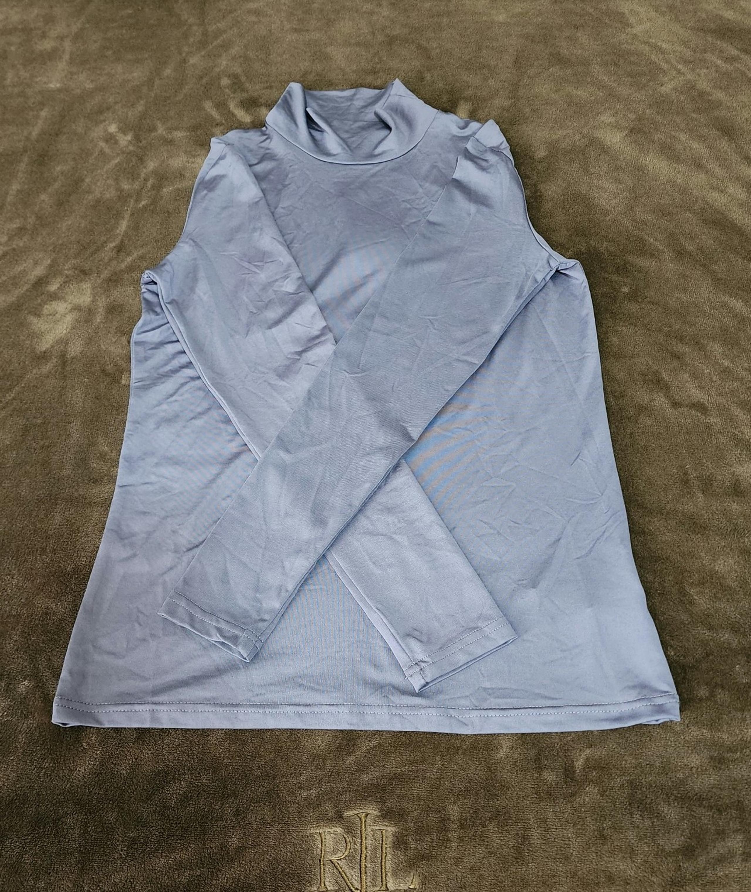 Mock/turtleneck long sleeve top