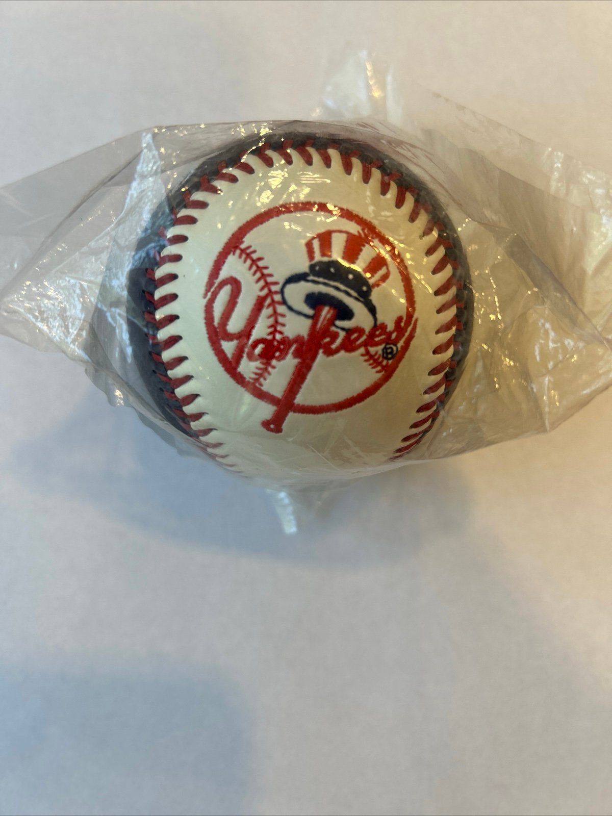 NEW YORK NY YANKEES LOGO BASEBALL ⚾️ BALL Made By Fotoball Sealed