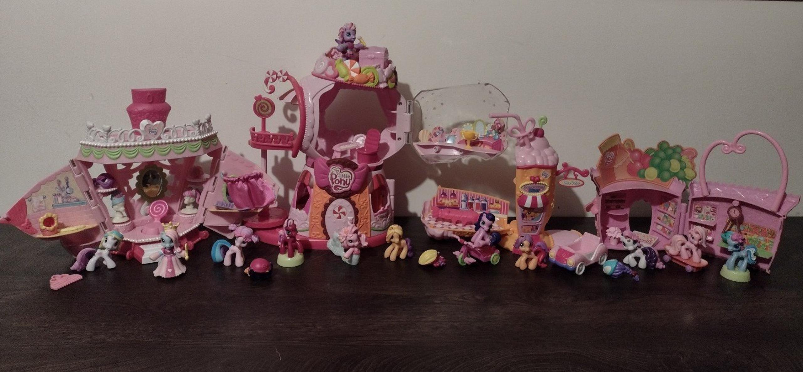 Large My Little Pony Ponyville Set