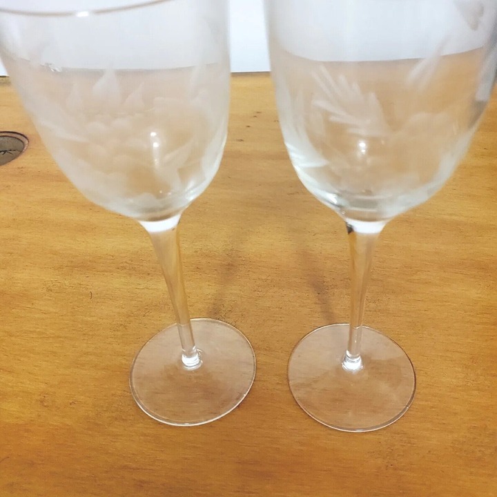 Vintage Goblet Glass Wheel Cut Fuchsia Pattern Pair 10oz Wine/Water 8.5 Elegant