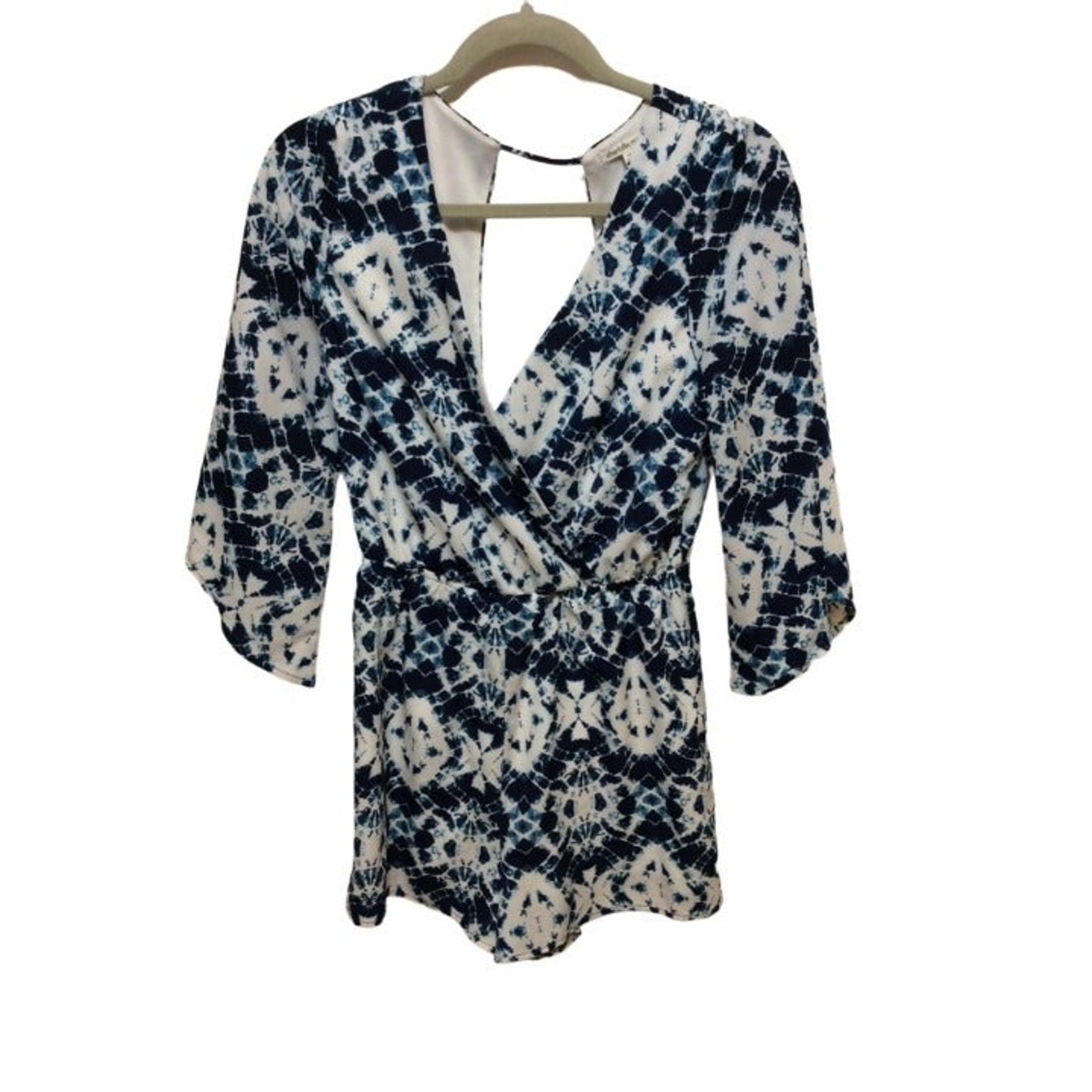 Charlotte Russe Women Romper with 3/4 Sleeves Deep Wrap V Neck And Open Back Med