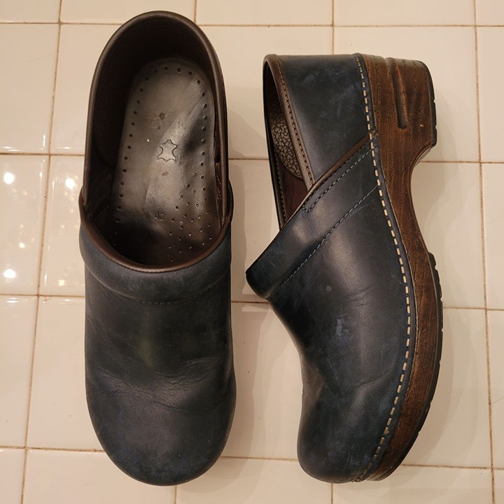 Dansko Professional 11.5 Blue Oiled Leather Platform Clogs 42 Chunky Work
